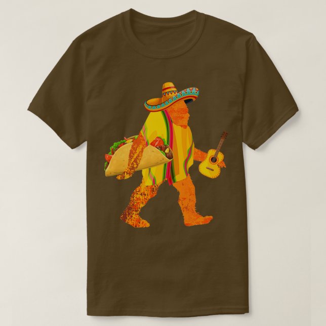 Bigfoot Sasquatch Carrying Taco T Shirt (Design framsida)