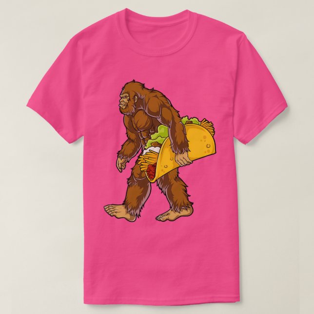Bigfoot Sasquatch Carshing Taco Funny Camping T Shirt (Design framsida)