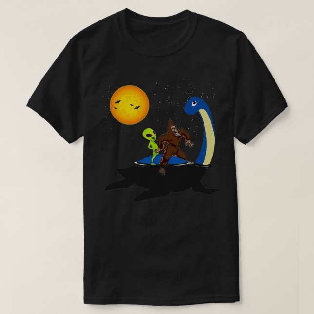 Bigfoot Sasquatch Loch Ness Monster Nessie Alien T Shirt (Design framsida)