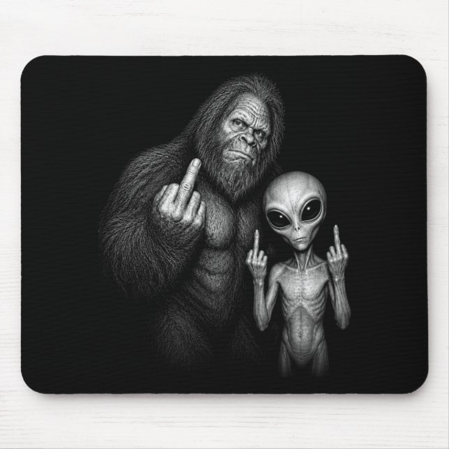 Bigfoot Sasquatch Rymd Alien Lillfinger  Musmatta (Framsidan)