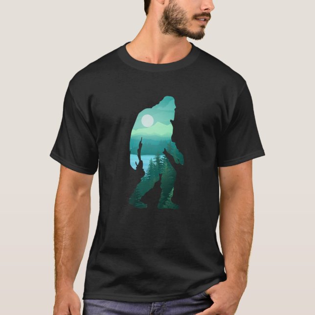 Bigfoot Sasquatch Vild Animal Ligcape Måne Natt T Shirt (Framsida)