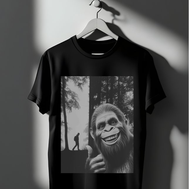 Bigfoot Selfie T Shirt (Skapare uppladdad)