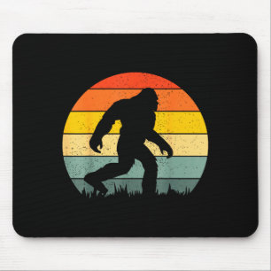 Bigfoot siluett retro solnedgång rolig sasquatch musmatta