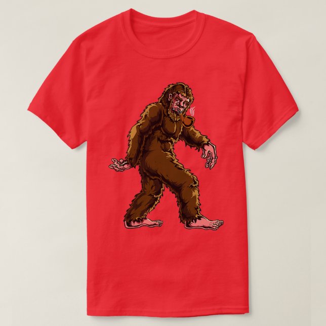Bigfoot-Smoking Briar Pipe Sasquatch Tobacco Pipe  T Shirt (Design framsida)