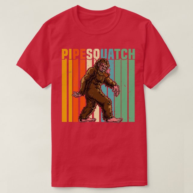 Bigfoot-Smoking Briar Pipe Sasquatch Tobacco Pipe  T Shirt (Design framsida)