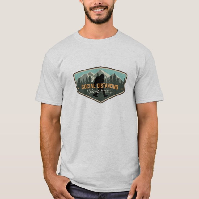 Bigfoot Social Avstånd World Champ T-shirt (Framsida)