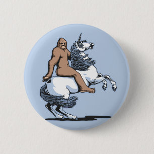 Bigfoot som rider en Unicorn Knapp