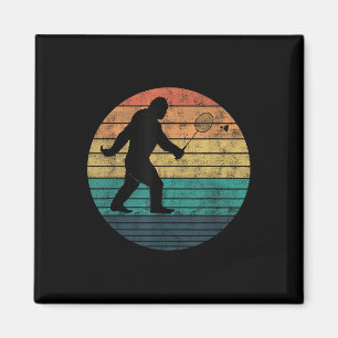 Bigfoot spelar Badminton Shuttle Funny Badminton Magnet