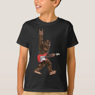 Bigfoot spelar en elektrisk gitarr Sten på Sasquat T Shirt