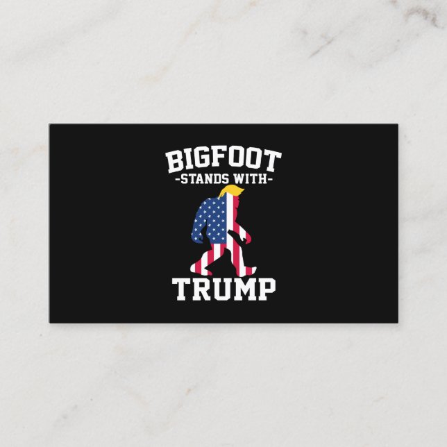 Bigfoot Stands med trumfkort 2024 (Framsida)