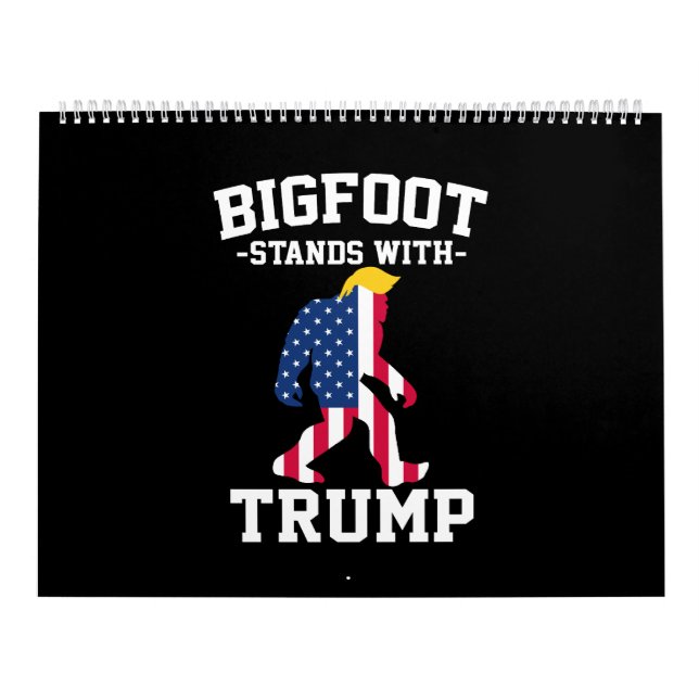 Bigfoot Stands med trumfkort 2024 Kalender (Omslag)