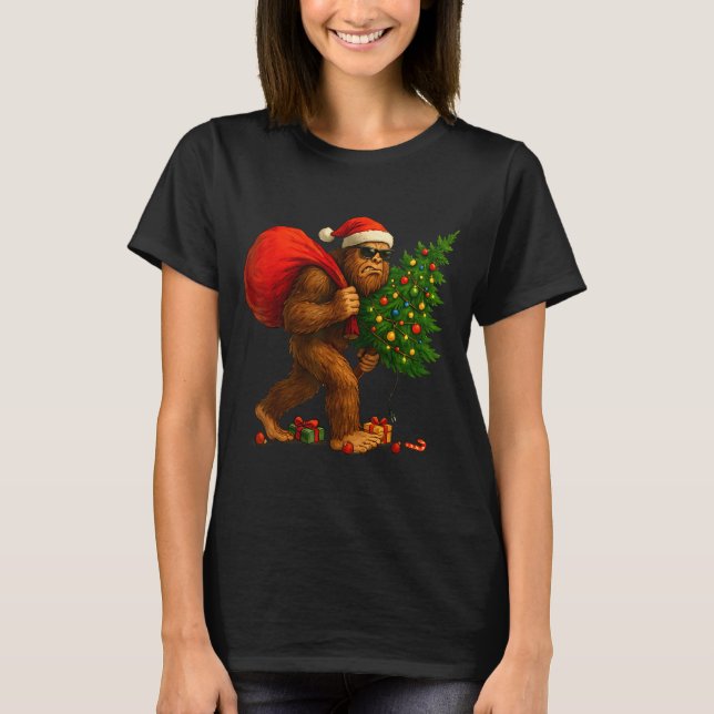 Bigfoot Stealing Christmas Tree Lights Xmas Boys M T Shirt (Framsida)