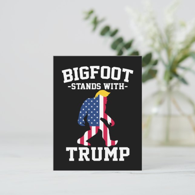 Bigfoot Stöder Trump 2024 Valet Tack Kort (Stående Fram)