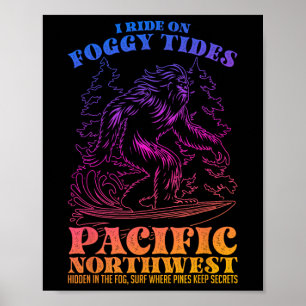 Bigfoot Surfing jag rider på dimmiga tidvatten Sti Poster