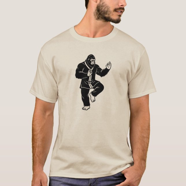 Bigfoot Tai Chi T Shirt (Framsida)