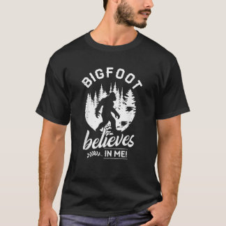 Bigfoot tro i mig Funny Sasquatch Gif T Shirt