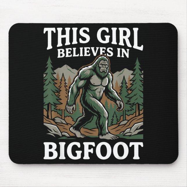 Bigfoot troende flicka sasquatch skog kryptid för musmatta (Framsidan)