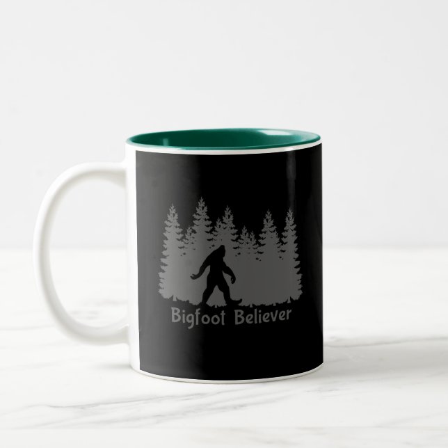 Bigfoot-troende träd-linje Två-Tonad mugg (Vänster)