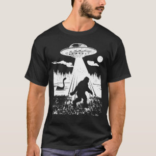 Bigfoot UFO Abduction Funny Sasquatch Utomjordinga T Shirt