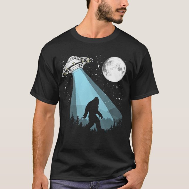 Bigfoot & UFO Conspiracy - Måne, Stars, Natt & Na T Shirt (Framsida)