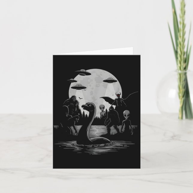 Bigfoot Ufo Loch Ness Monster Mothman And Aliens!  Kort (Framsida)