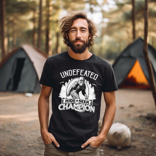 Bigfoot - Undefeated Hide & Seek Champion T Shirt (Skapare uppladdad)
