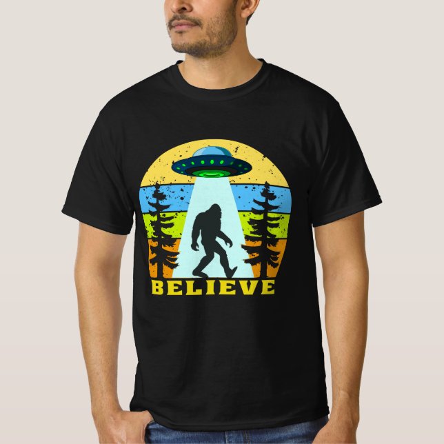 Bigfoot-utomjording T Shirt (Framsida)