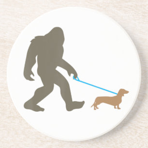 Bigfoot Walking Dachshund Sasquatch Doxie Hund Gif Underlägg