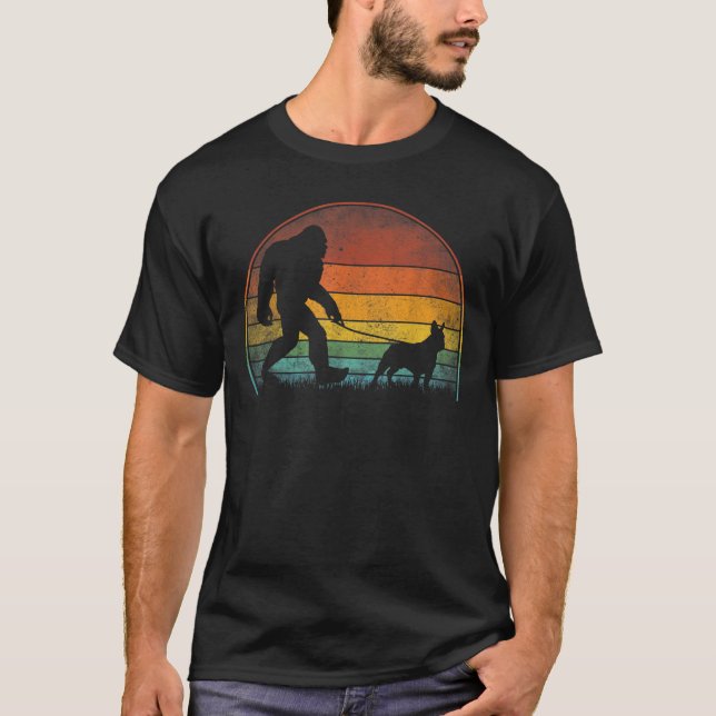 Bigfoot Walking Fransk Bulldog Sasquatch Hund älsk T Shirt (Framsida)
