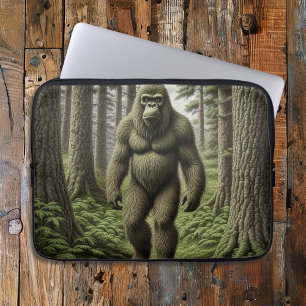Bigfoot Walking genom Skogen Laptop Fodral