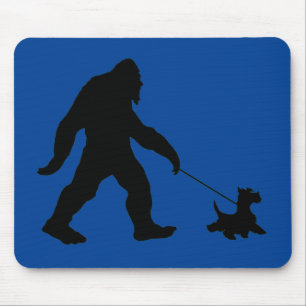 Bigfoot Walking Hans Scotty Mouse Pad Musmatta