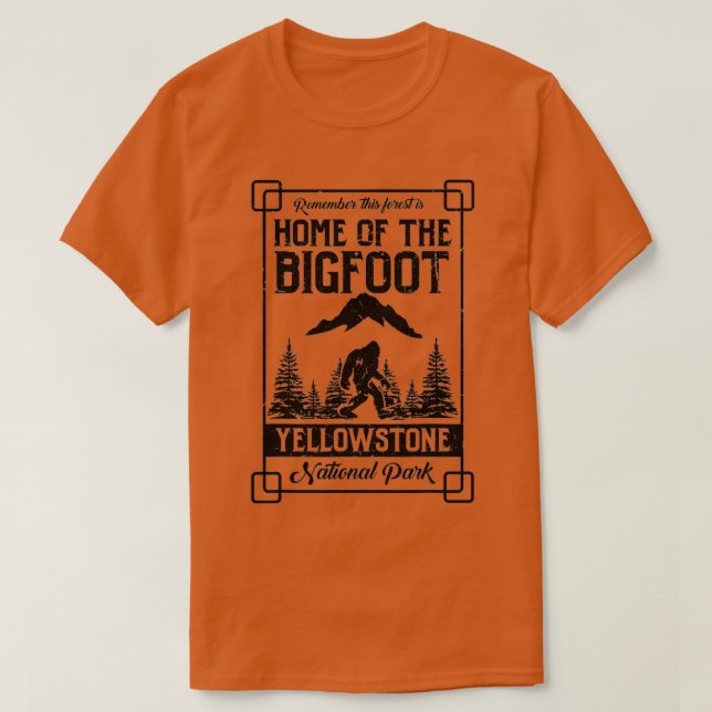 Bigfoot Yellowstone National Park Gift T Shirt (Design framsida)