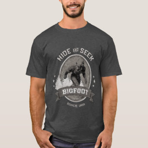 Bigfoot Yeti. Sasquatch. Retro Vintage. Tee