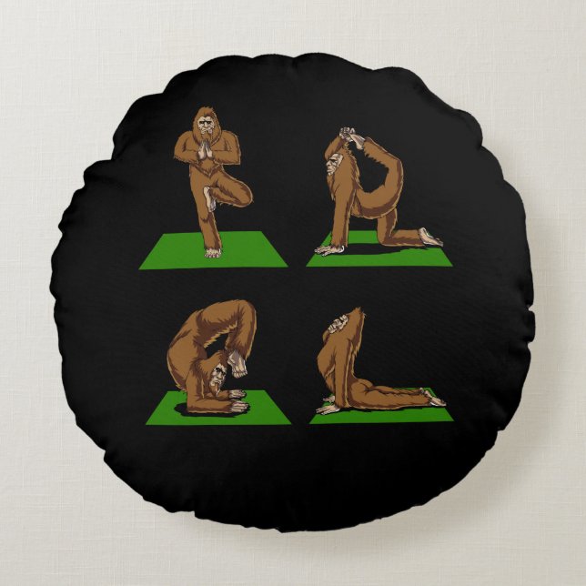 Bigfoot Zen Yoga Poses Funny Fantasy Rund Kudde (Framsidan)
