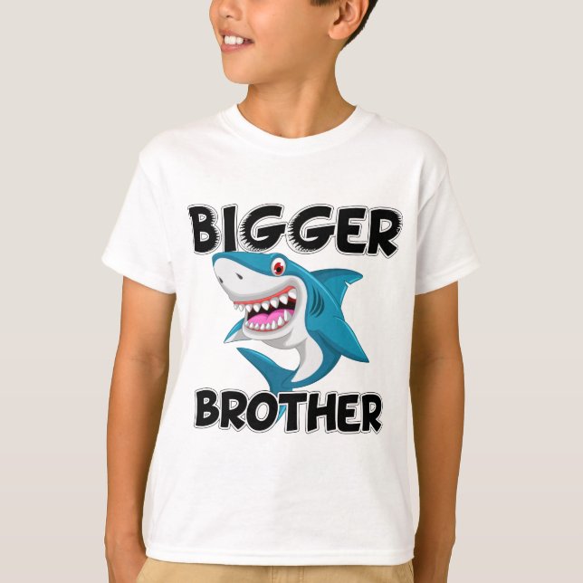 Bigger Brother Shark T Shirt (Framsida)