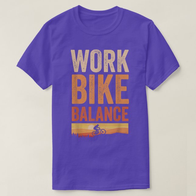 Bike Balance för Biker av bike MTB-arbete för berg T Shirt (Design framsida)