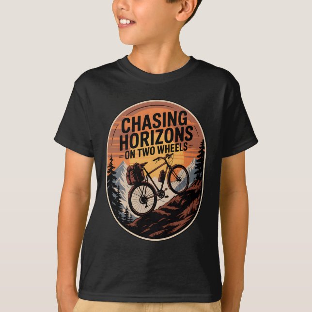 Bikepacking Outdoor Mountain Biking Chasing Horizo T Shirt (Framsida)