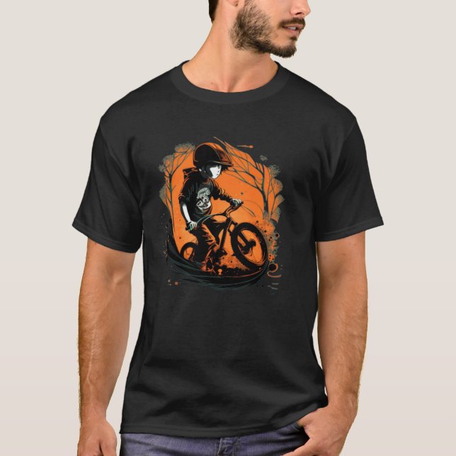 Biker Kid with Equipment for Cycling T Shirt (Framsida)