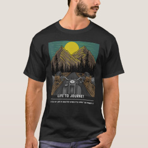 Biker Riding Motorcle Outdoor Mountain View på T Shirt