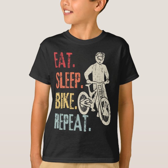Bikerna Eat SömnBike Repeat Retro Bike Mountain T Shirt (Framsida)