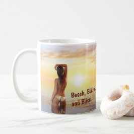 Bikini Girl Posin in Sea vid Sunset Kaffemugg