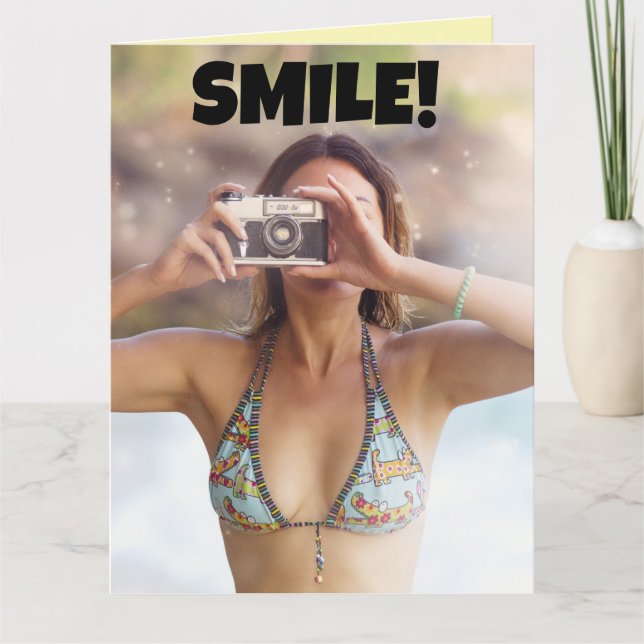BIKINI GIRL "SMILE"! BIRTHDAY GREETING CARD KORT (Framsida)