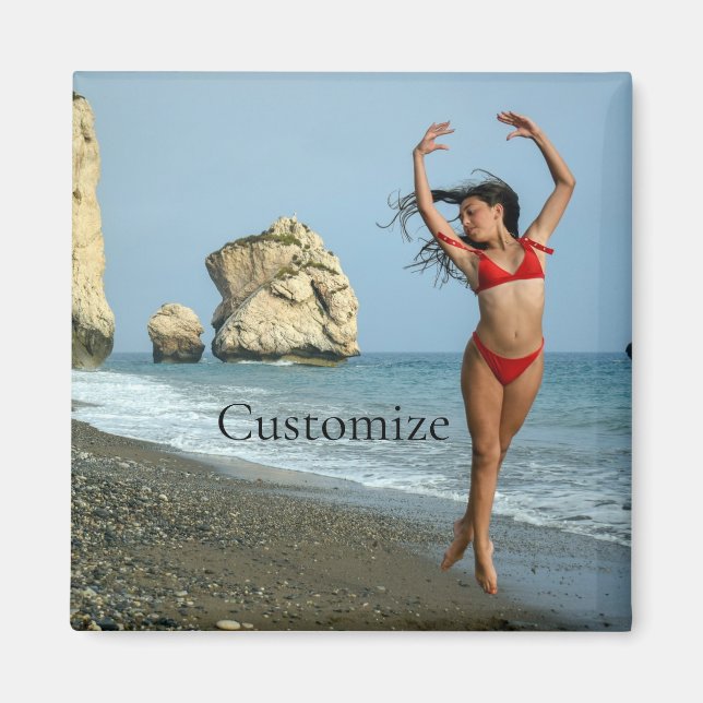 Bikini Model Dancing Thunder_Cove Magnet (Framsidan)