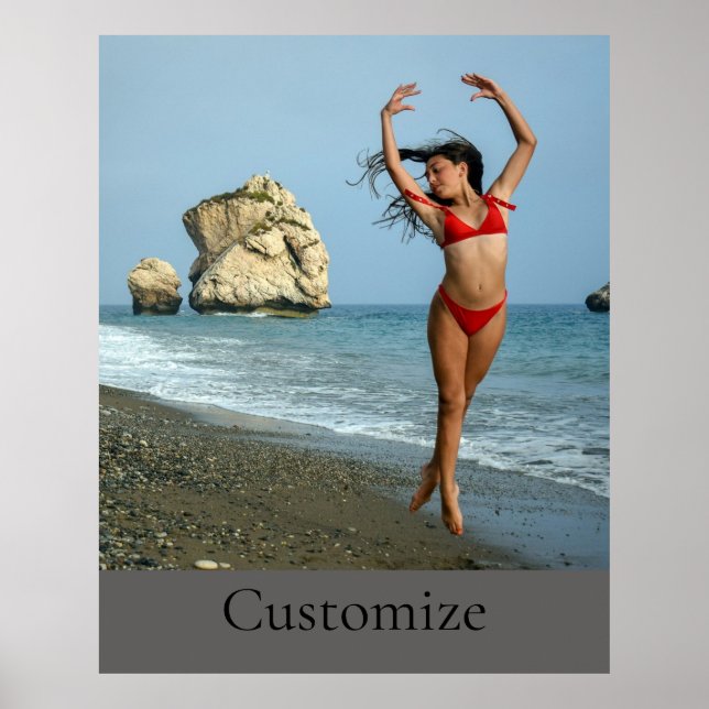 Bikini Model Dancing Thunder_Cove Poster (Framsidan)