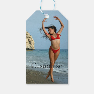 Bikini Model Dancing Thunder_Cove Presentetikett