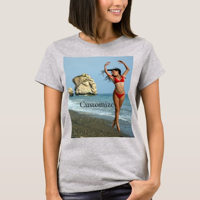 Bikini Model Dancing Thunder_Cove T Shirt (Framsida)