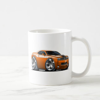 Bil för fintutmanareorange kaffemugg