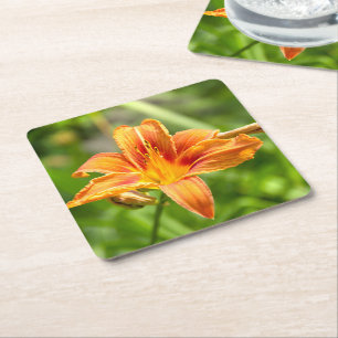 Bild av Cute big Lily-blomma Underlägg Papper Kvadrat