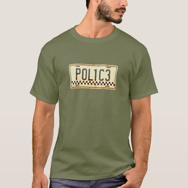 Bild av den finniga polismannen för körkort t shirt (Framsida)