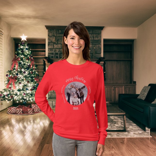 Bild av den vita julfamiljen namn kvinna t shirt (Skapare uppladdad)